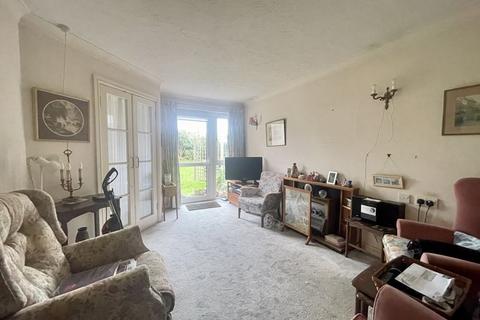 2 bedroom retirement property for sale - Littleham Road, Exmouth