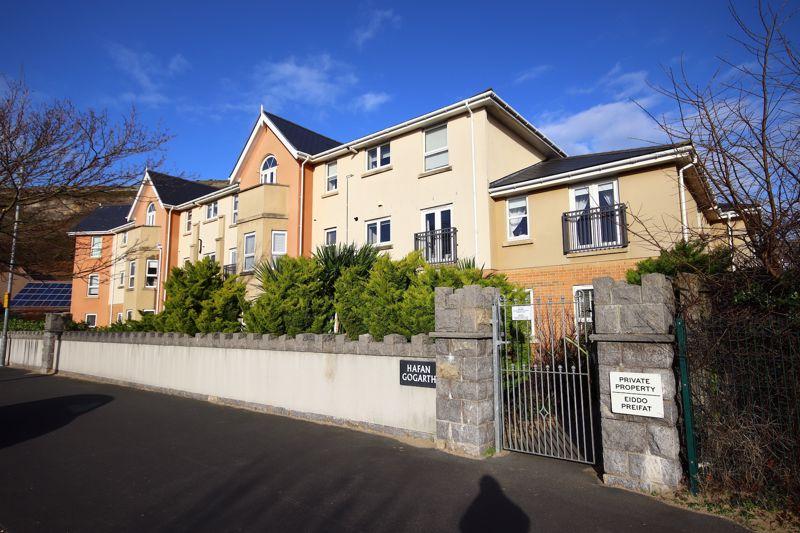 Abbey Road, Llandudno 2 bed apartment for sale £185,000
