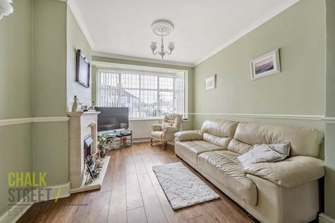 5 Tennyson Way, Hornchurch, RM12 4BU