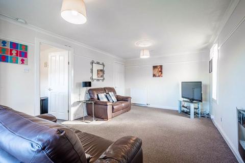 2 bedroom flat for sale - Helmsdale Court, Glasgow