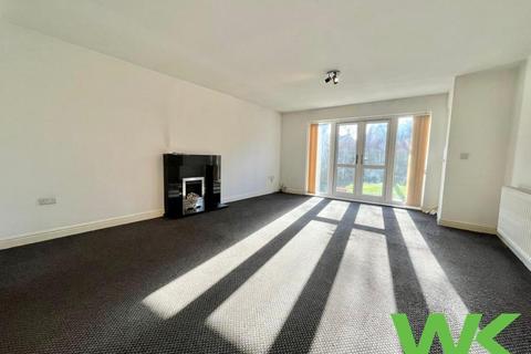 4 bedroom terraced house to rent - Pound Road, Oldbury, B68