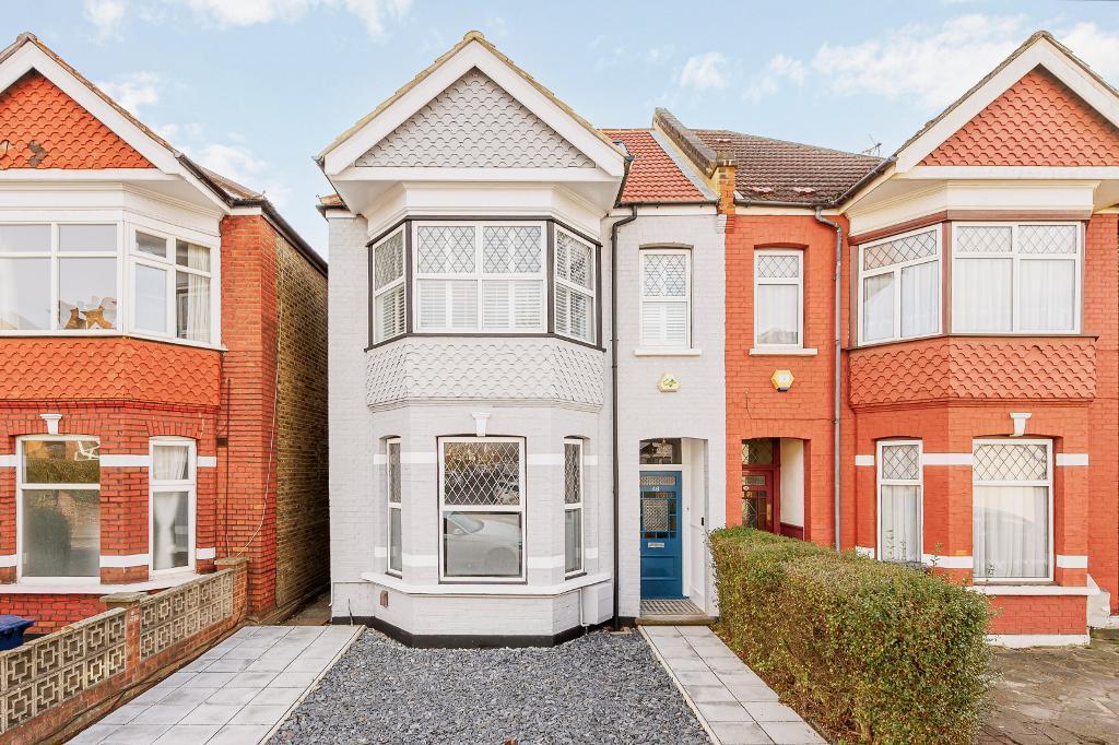 Cherington Road, Hanwell, London, W7 3HJ 6 bed semidetached house £