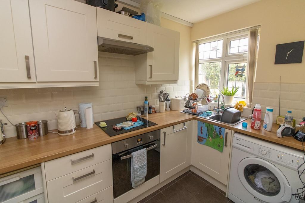 Ratby Lane, Markfield, LE67 3 bed detached house £385,000