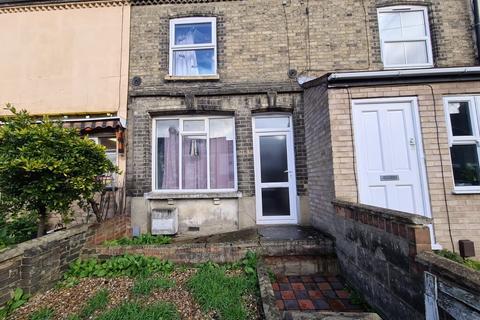 2 bedroom terraced house to rent, Gloucester Street