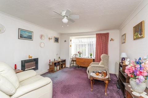 1 bedroom apartment for sale - St Andrews Road North, Lytham St Annes, FY8