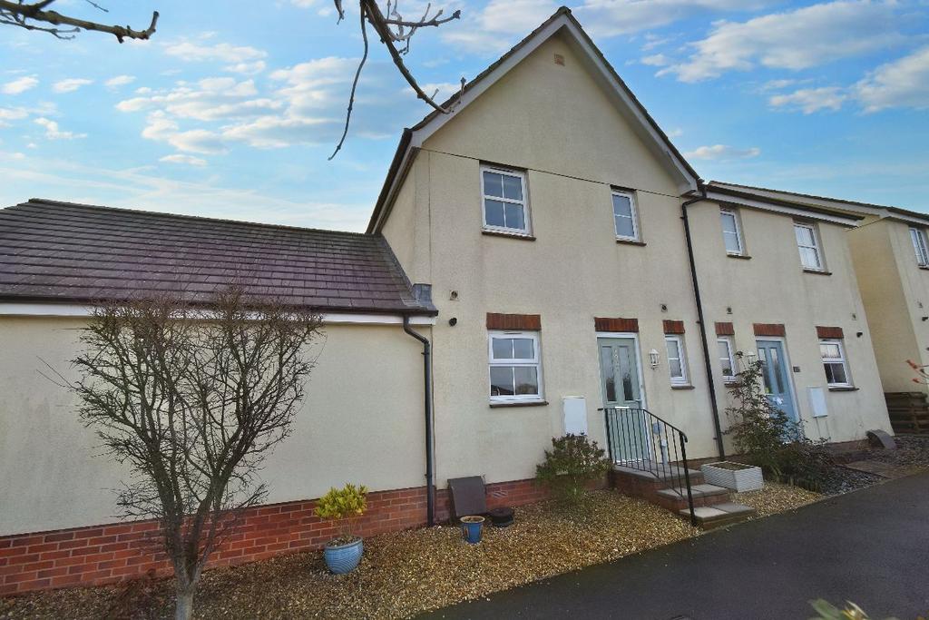 Crediton Road, Okehampton 3 bed semidetached house £255,000