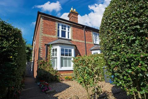 3 bedroom semi-detached house for sale - Godalming