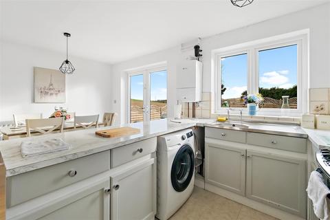 24 Icknield Close, Bidford On Avon, Alcester, B50 4BZ