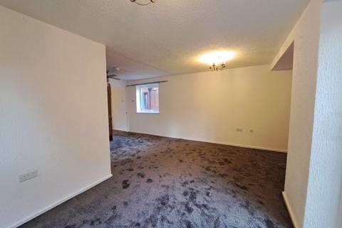 2 bedroom flat to rent, Badgers Bank Road, Sutton Coldfield