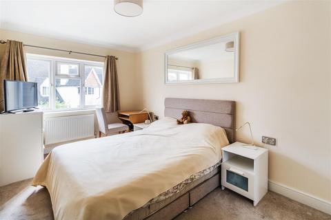 1 bedroom retirement property for sale, Beatrice Road, Oxted