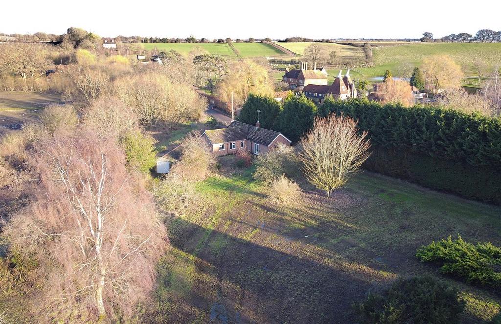 Appledore, Kent 3 bed detached bungalow for sale £600,000