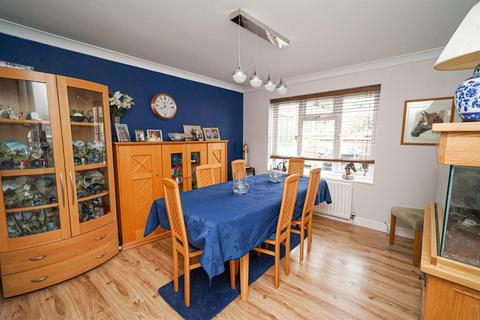 97 Cotefield Drive, Leighton Buzzard, LU7 3DN