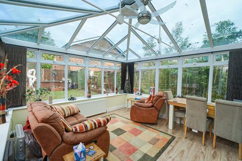 97 Cotefield Drive, Leighton Buzzard, LU7 3DN