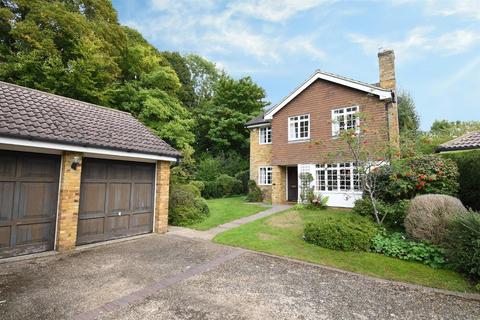 33 Windy Wood, Godalming, GU7 1XX