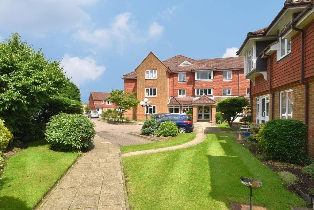1 bed detached house for sale £160,000