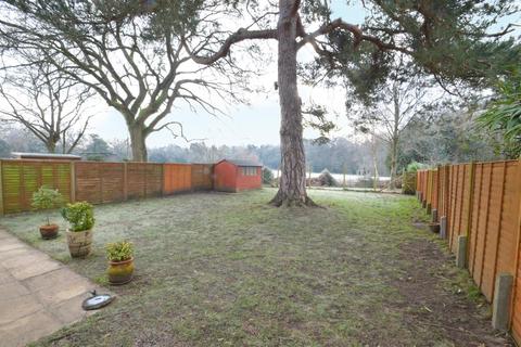 Woodpeckers Rest Beacon View Road, Elstead, Godalming, GU8 6DT
