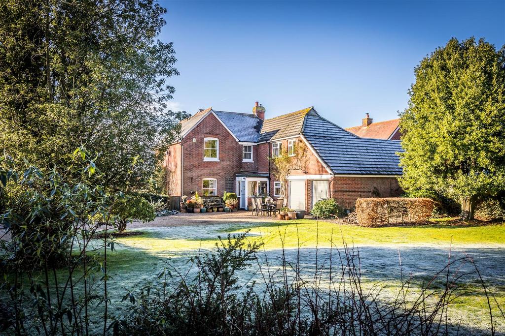 West Ashling Road, Hambrook, Chichester 4 bed detached house for sale