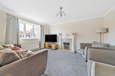 3 Brett Drive, Bromham, Bedford, MK43 8RE