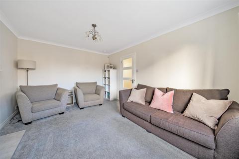 3 Brett Drive, Bromham, Bedford, MK43 8RE