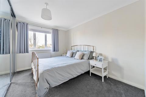 3 Brett Drive, Bromham, Bedford, MK43 8RE