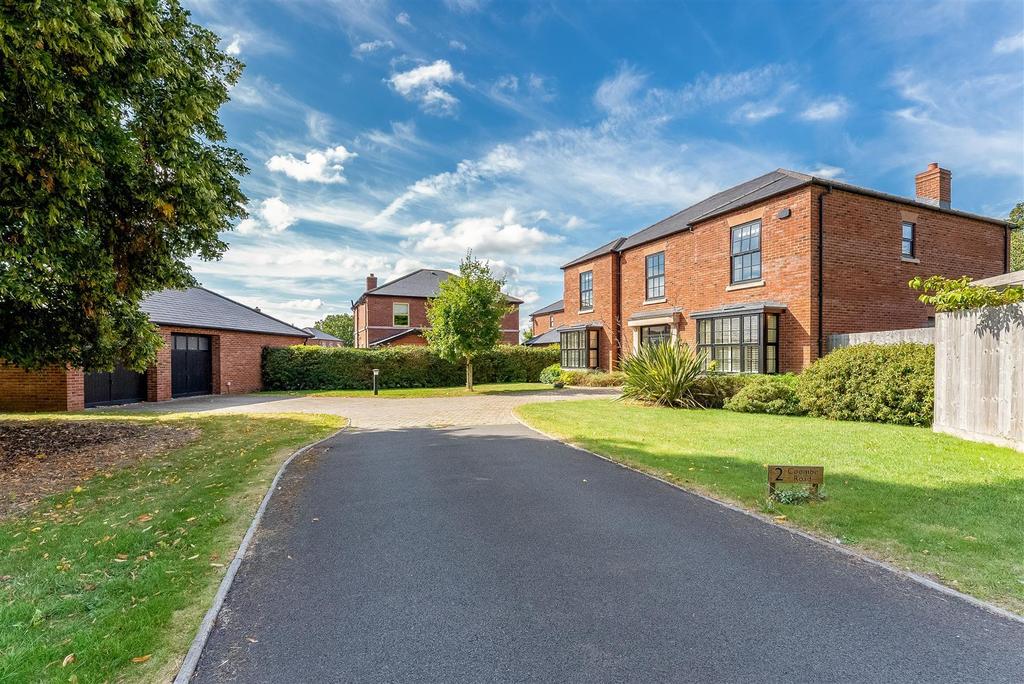 Churchover, Rugby 5 bed detached house £850,000