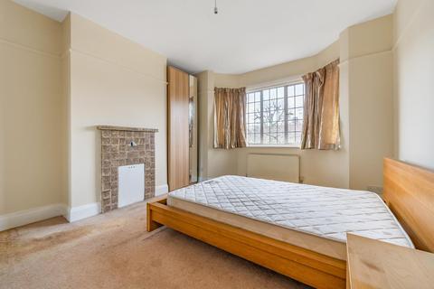 55 Chanctonbury Way, London, N12 7AA