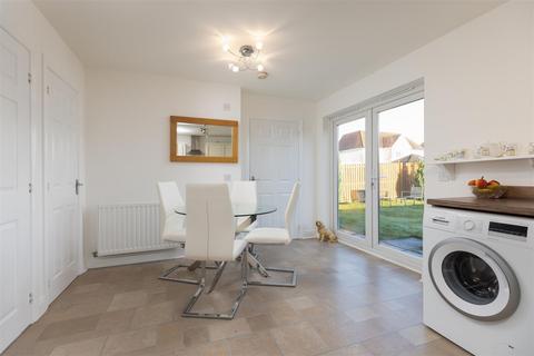 14 William Geddes Place, Blairgowrie, PH10 6FE
