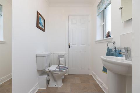 14 William Geddes Place, Blairgowrie, PH10 6FE