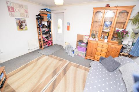 1 bedroom end of terrace house for sale, Bayshill Rise, Northolt UB5 4LS