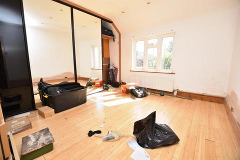 78 Halsbury Road East, Northolt, UB5 4PY
