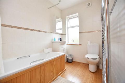 4 Wargrave Road, Harrow, HA2 8LN