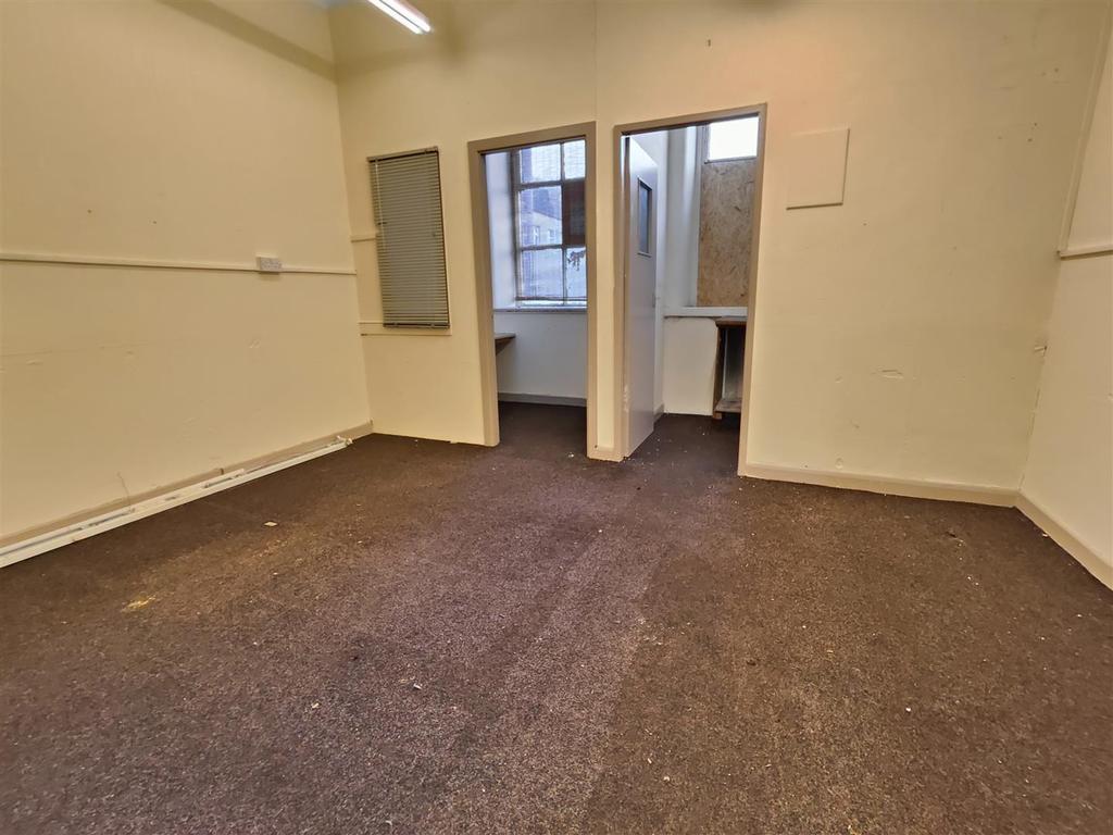 Colne Valley Business Park, Linthwaite, Huddersfield Industrial unit