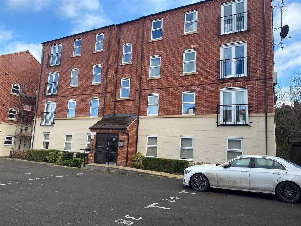 49 Wilfred Owen Close, Shrewsbury... 2 bed apartment £140,000