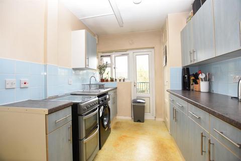 295b Alexandra Avenue, Harrow, HA2 9DX