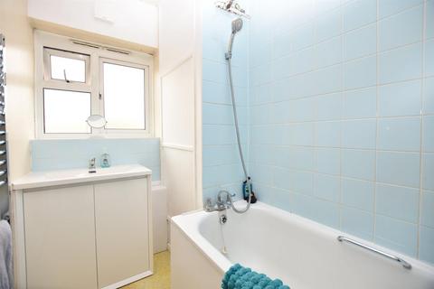 295b Alexandra Avenue, Harrow, HA2 9DX