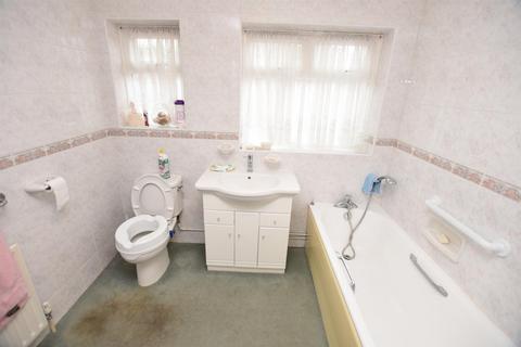 97a Yeading Avenue, Harrow, HA2 9RJ