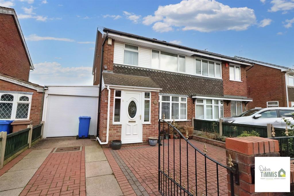 Fenlow Avenue, Eaton Park, StokeOnTrent 3 bed semidetached house for