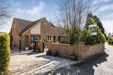 4 bedroom detached house for sale - Chantry Meadows, Kilham, Driffield, YO25 4RB