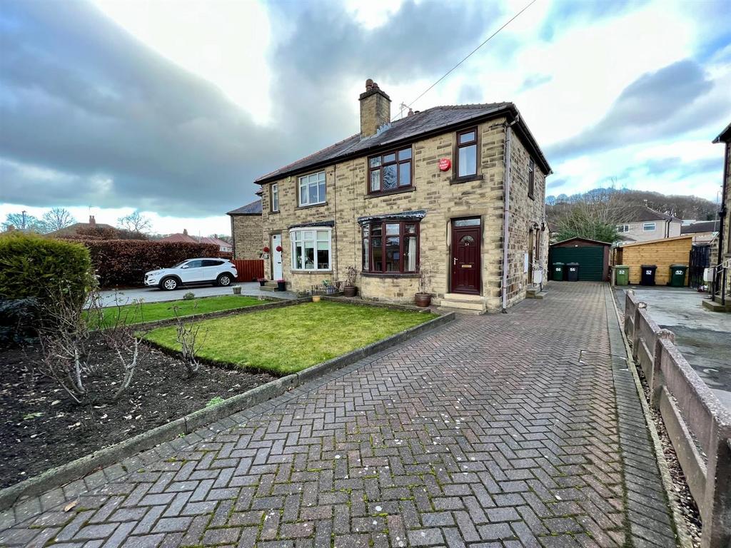 Dalton Green Lane, Huddersfield 2 bed semidetached house £160,000