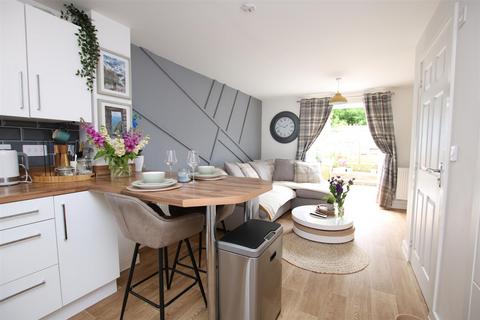 58 Buzzard Way, Cranbrook, Exeter, EX5 7GX