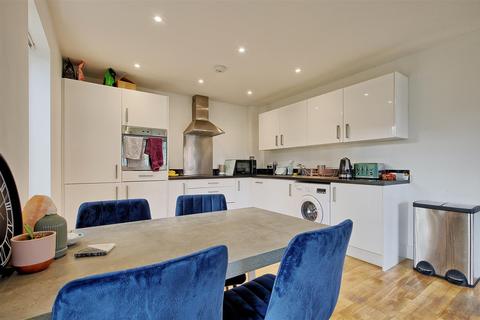 2 bedroom flat for sale - 3 Ferndale House, Ferndale Rise, Cambridge,