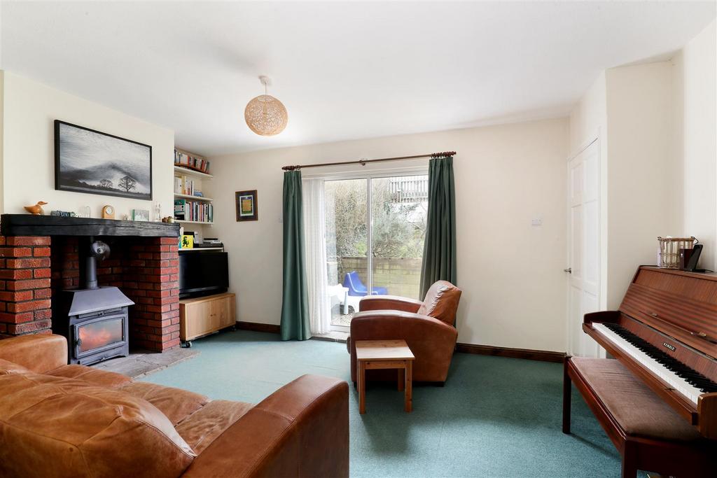 Victoria Road, Stroud 3 bed semidetached house for sale £300,000