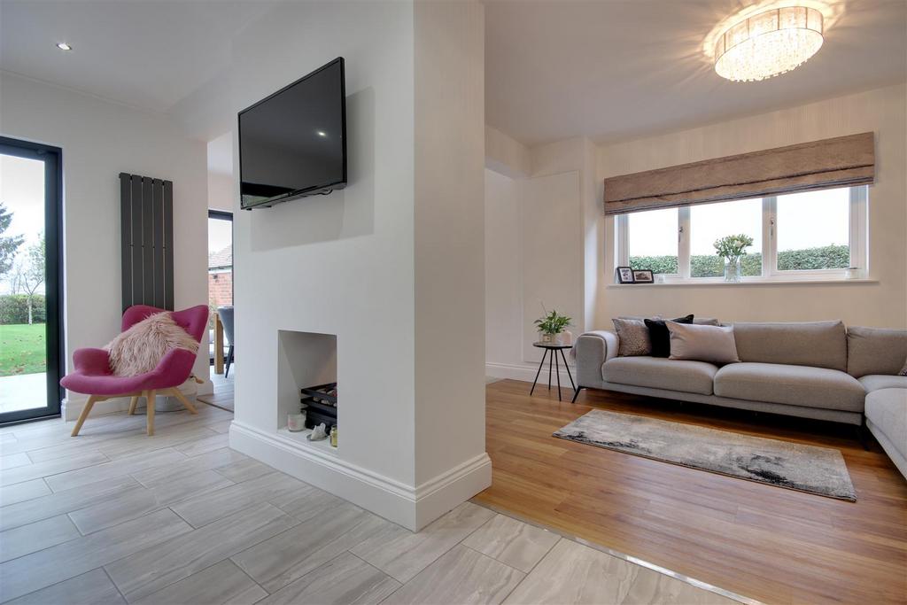 Living/Dining Area