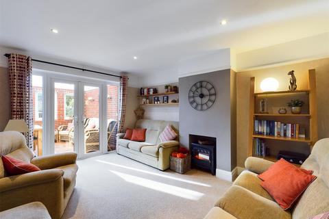 12 Brent Road, South Croydon, CR2 7NR