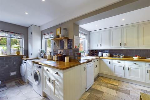 12 Brent Road, South Croydon, CR2 7NR