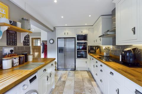 12 Brent Road, South Croydon, CR2 7NR