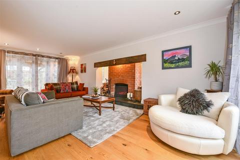 1 Caesars Way, Whitchurch, RG28 7ST