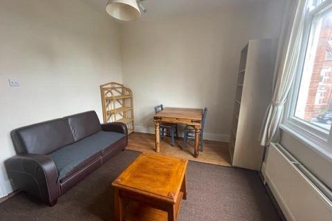 1 bedroom flat for sale - Cross Road, Clarendon Park, Leicester