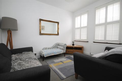 14 Southdown Road, Carshalton, SM5 4LT