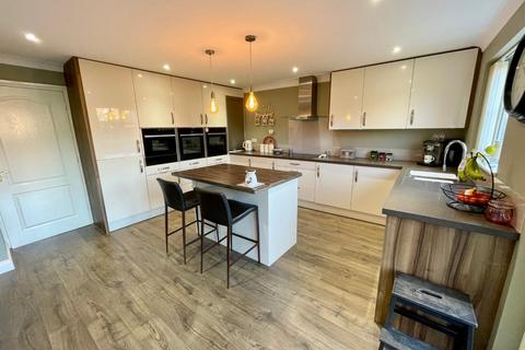 25 Wake Way, Grange Park, Northampton, NN4 5BG